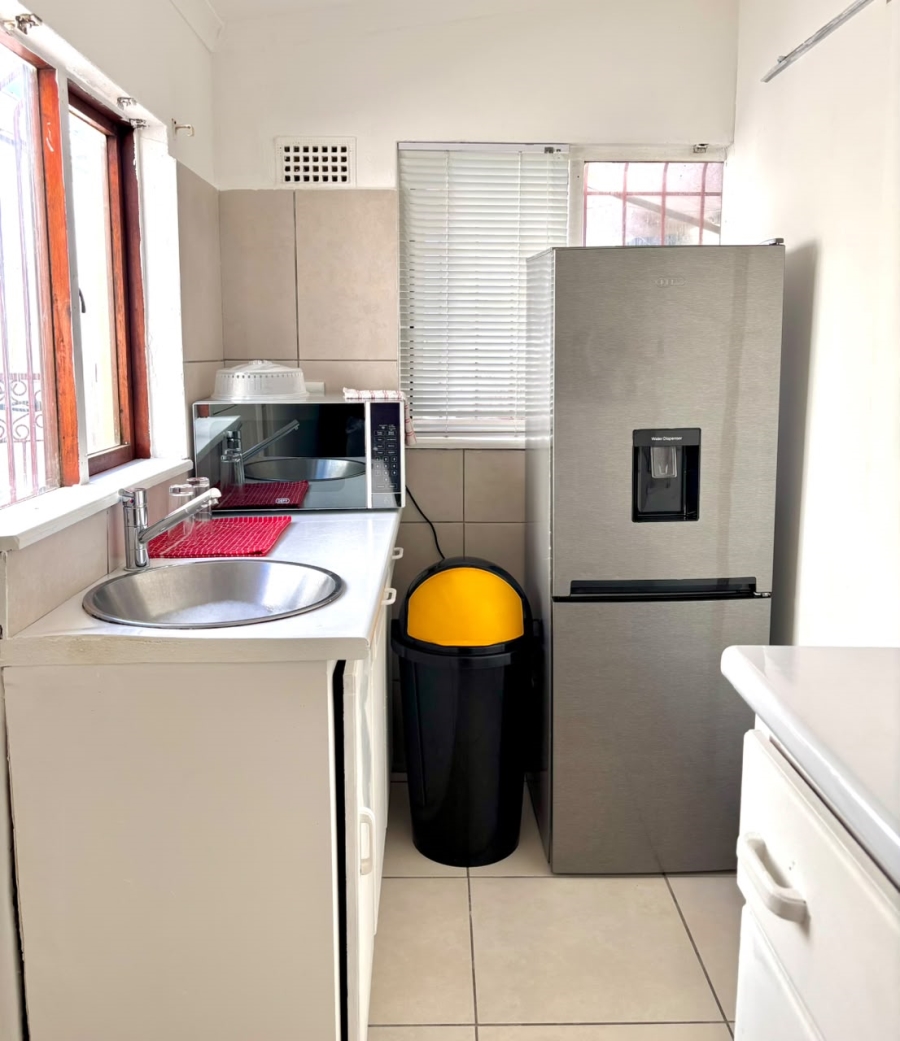 6 Bedroom Property for Sale in Vasco Estate Western Cape